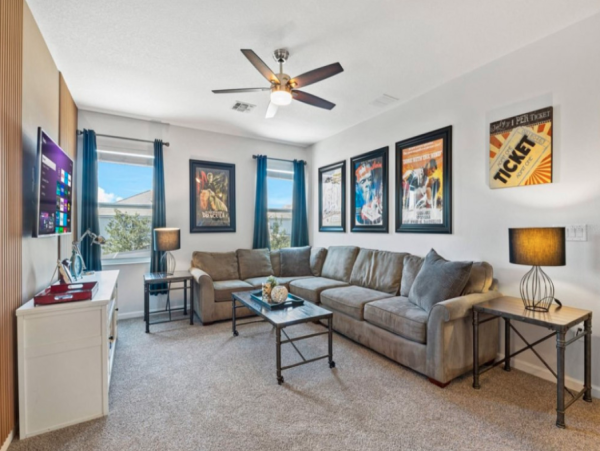 Luxury 8_bedroom Orlando Retreat - Perfect for Family Gatherings